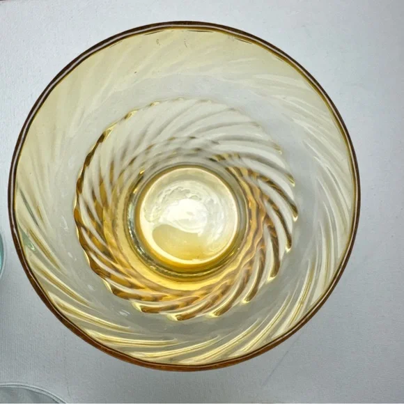 Set Of 6 ANTHROPOLOGIE Glasses 3 Green & 3 Amber Swirl Picnic Juice 3.75” EXC! - Picture 11 of 16